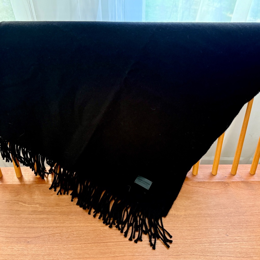 Saint Laurent Black Cashmere Large Scarf/Throw